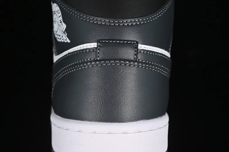 All categories Air Jordan Jordan series basketball shoes Air Jordan 1 Mid Air Jordan 1 Mid AJ1 Joe 1 white black gray Chinese culture and leisure sneakers DQ8426-001